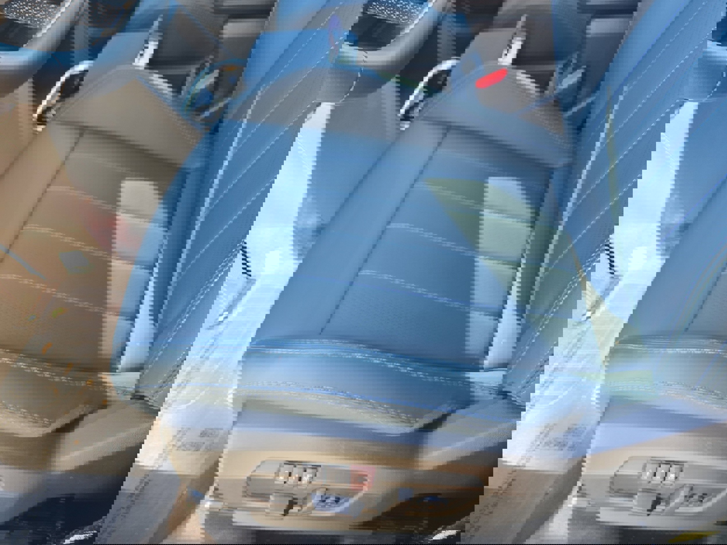 Certified 2025 MINI Cooper Countryman S w/ Comfort Package Max image 17