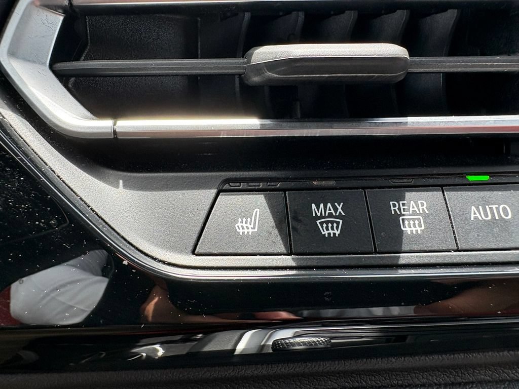 Used 2022 BMW Z4 M40i w/ Premium Package RWD image 40
