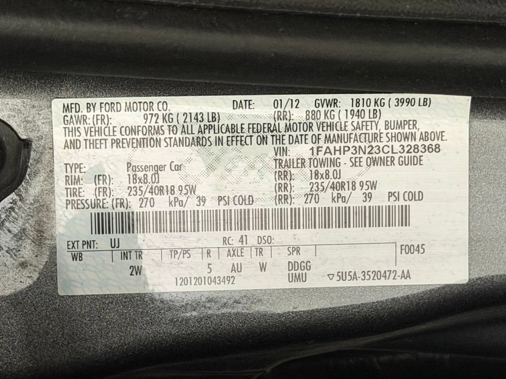 Used 2012 Ford Focus Titanium FWD image 26