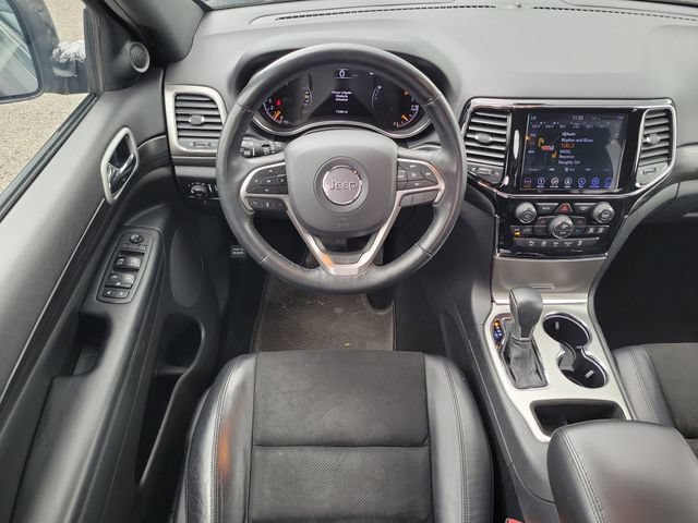 Used 2019 Jeep Grand Cherokee Altitude AWD/4WD image 10