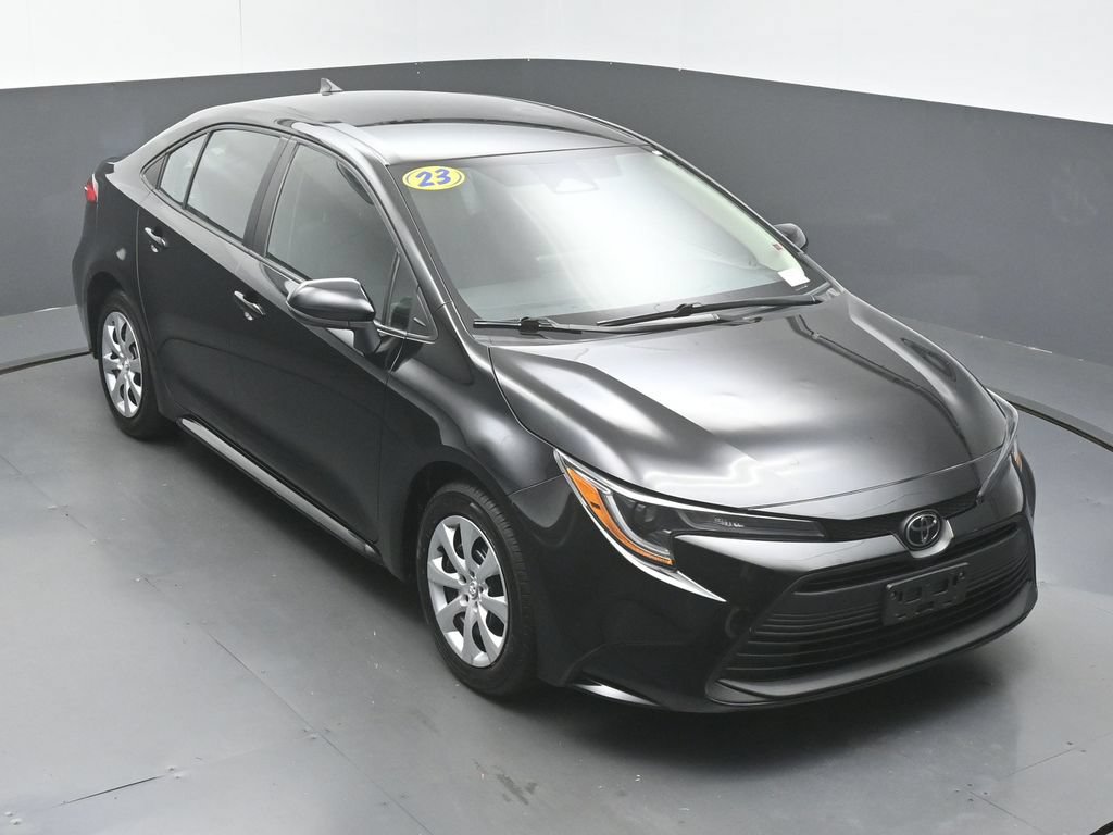 Used 2023 Toyota Corolla LE FWD image 38