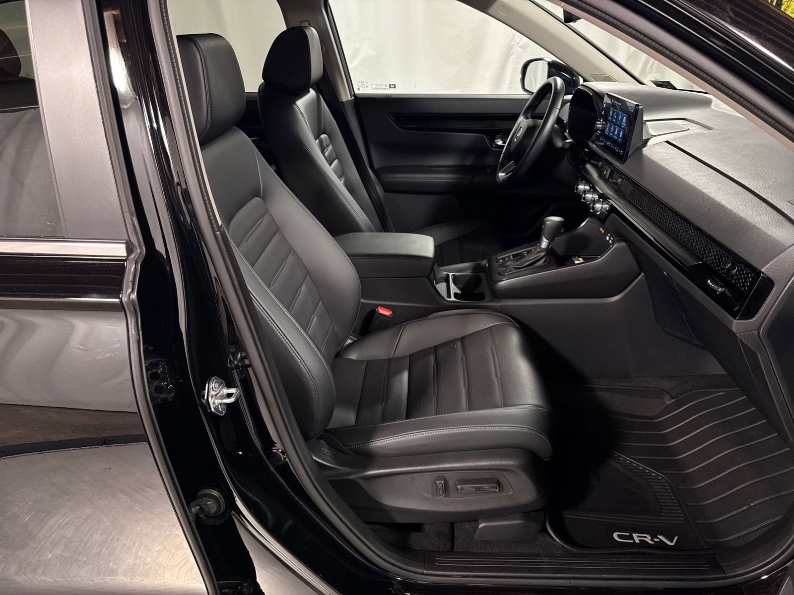 Certified 2025 Honda CR-V EX-L image 31