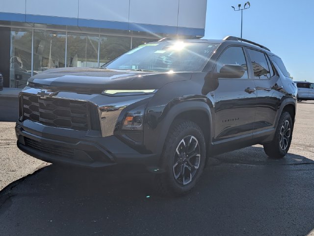 New 2026 Chevrolet Equinox ACTIV w/ Convenience Package III FWD image 3
