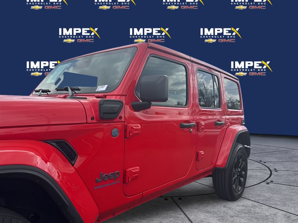 Used 2025 Jeep Wrangler Unlimited Sahara w/ Safety Group AWD/4WD image 9