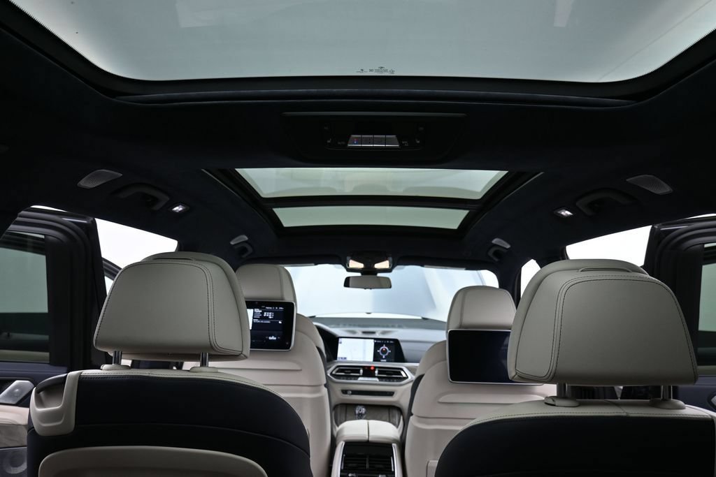 Used 2019 BMW X7 xDrive50i AWD/4WD image 19