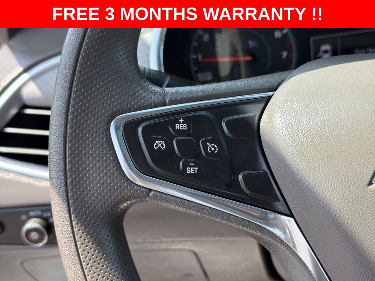 Used 2021 Chevrolet Malibu LT FWD image 40