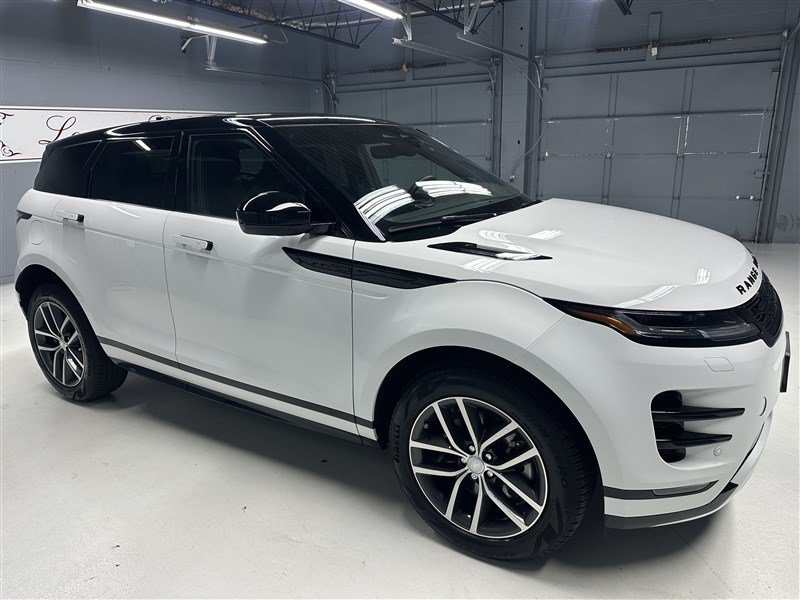 Used 2024 Land Rover Range Rover Evoque Dynamic SE AWD/4WD image 8