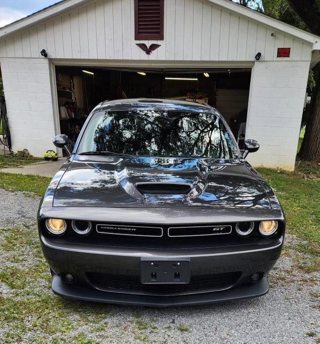 Used 2022 Dodge Challenger GT image 1