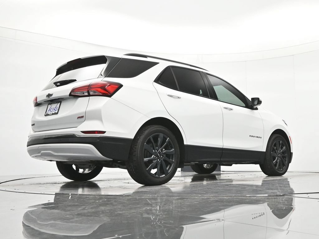 Certified 2022 Chevrolet Equinox RS w/ Infotainment Package FWD image 41
