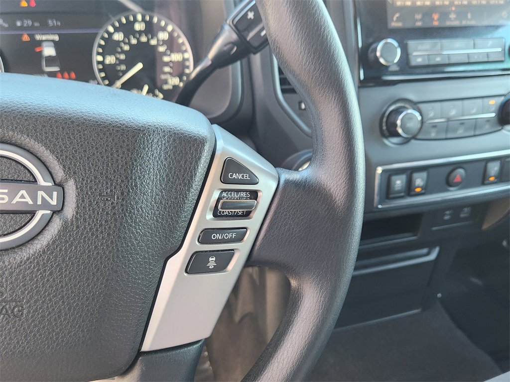 Used 2023 Nissan Titan SV image 8