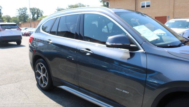 Used 2016 BMW X1 xDrive28i AWD/4WD image 3