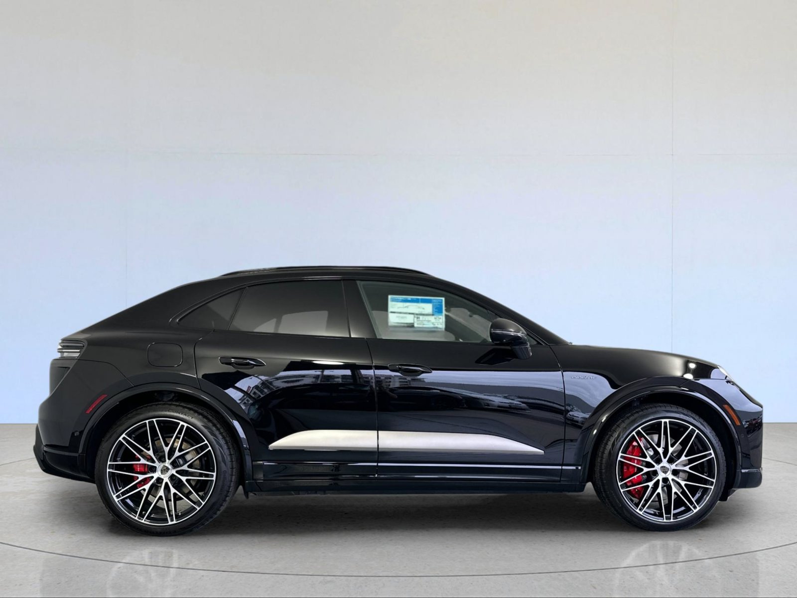New 2026 Porsche Macan Turbo Electric AWD/4WD image 9
