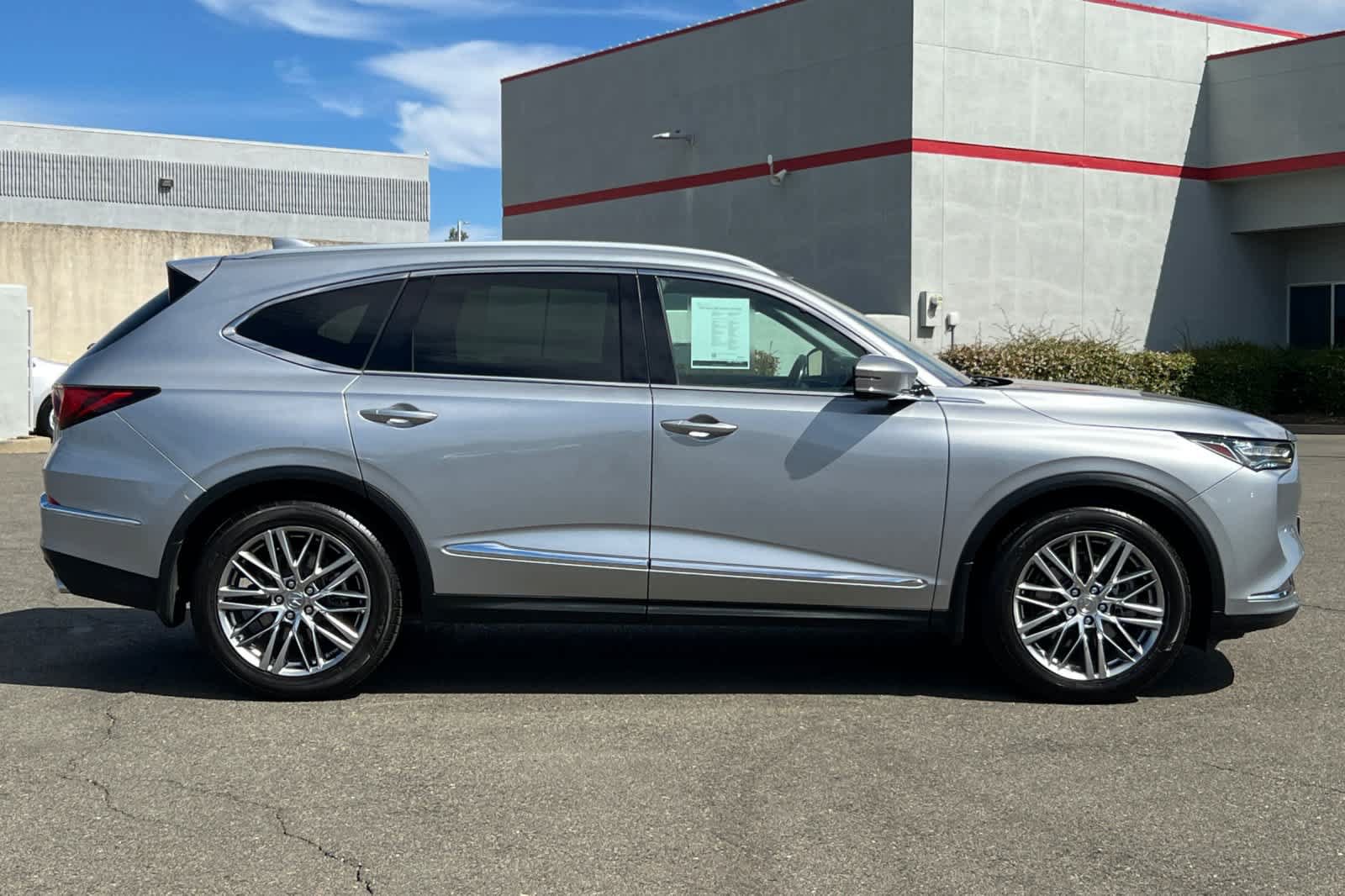 Used 2023 Acura MDX w/ Advance Package AWD/4WD image 6