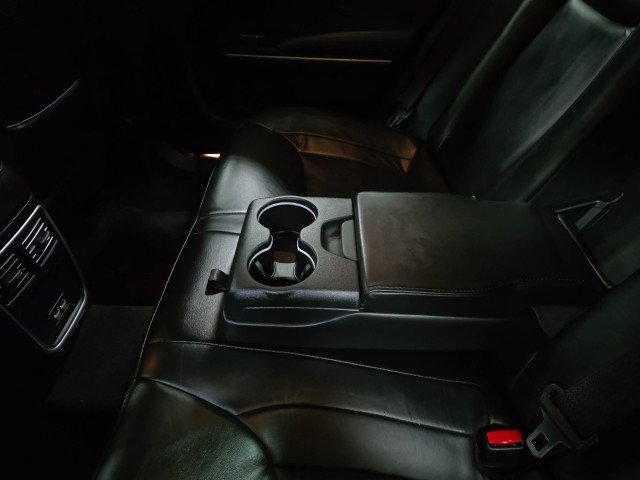 Used 2017 Chrysler 300 Limited w/ Value Package image 19