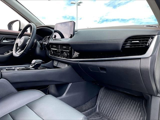 Used 2023 Nissan Rogue SL w/ SL Premium Package AWD/4WD image 14