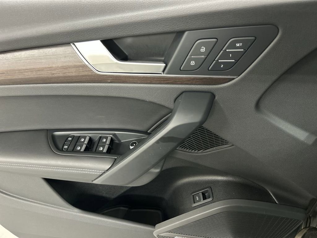 Used 2023 Audi Q5 2.0T Premium Plus AWD/4WD image 11