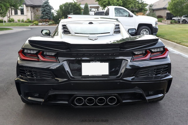 Used 2023 Chevrolet Corvette Z06 RWD image 17