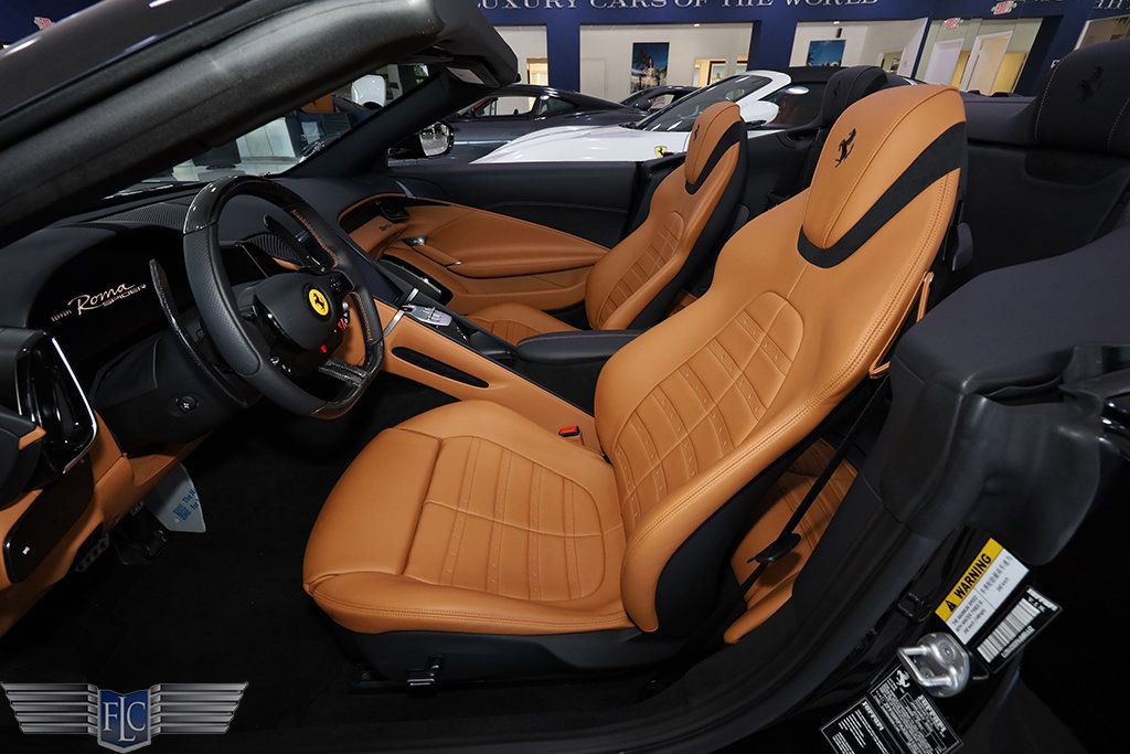 Used 2025 Ferrari Roma Spider RWD image 13