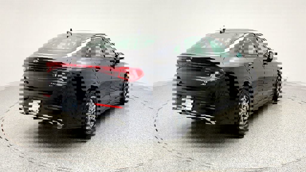 Used 2021 Kia K5 LXS image 5