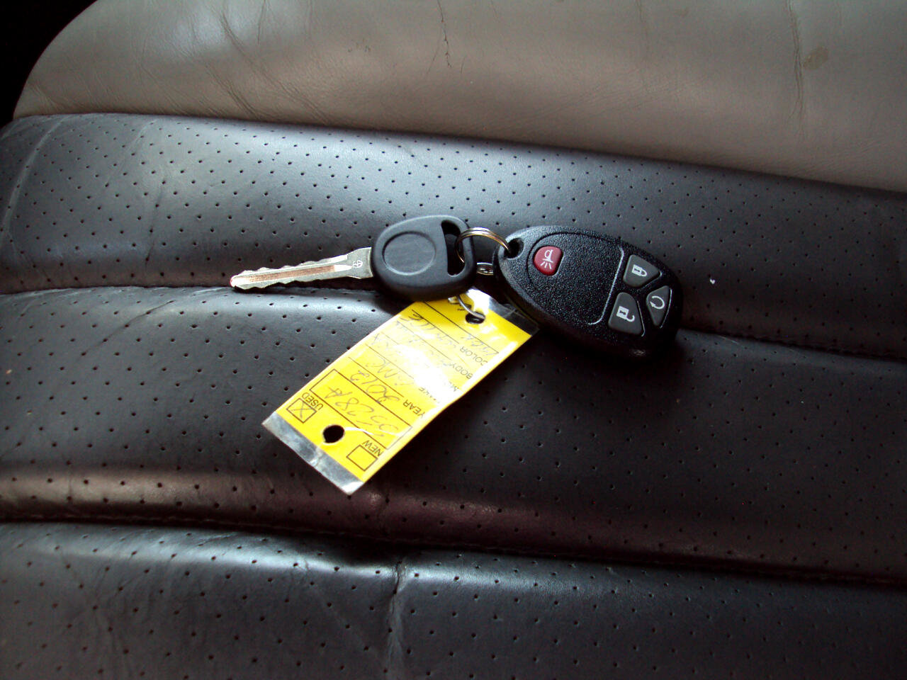 Used 2012 GMC Savana 1500 AWD image 37