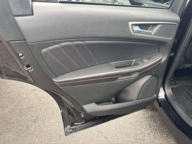 Used 2022 Ford Edge ST-Line AWD/4WD image 20