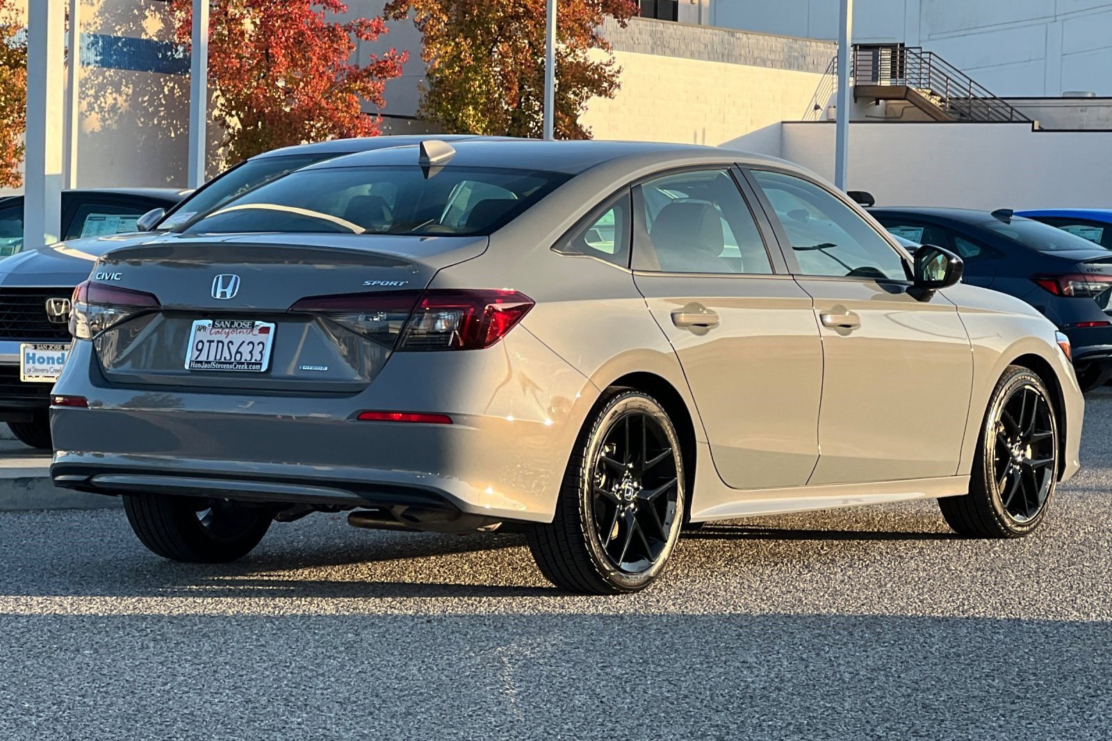 Used 2025 Honda Civic FWD Hybrid Sedan image 8