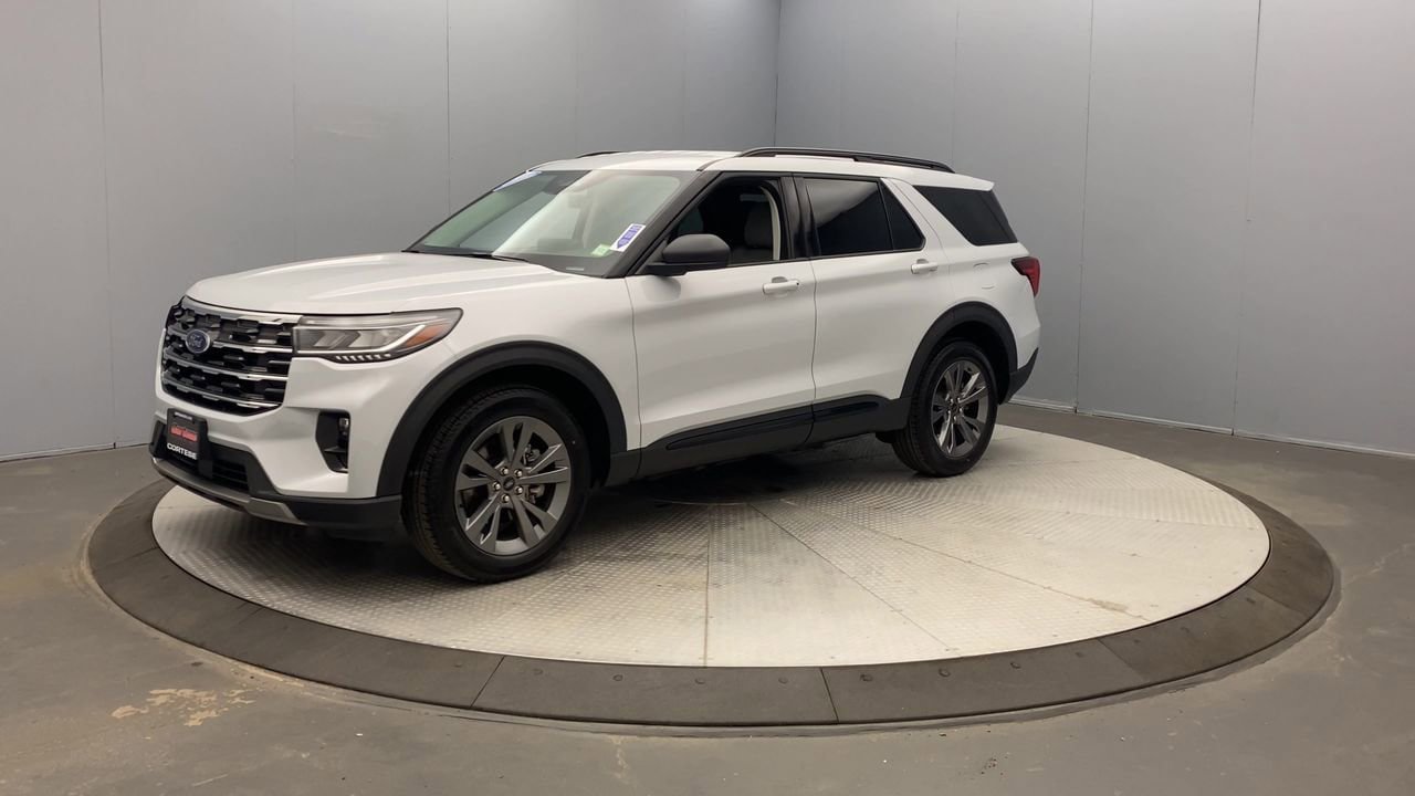 New 2026 Ford Explorer Active w/ Active Comfort Package AWD/4WD image 9