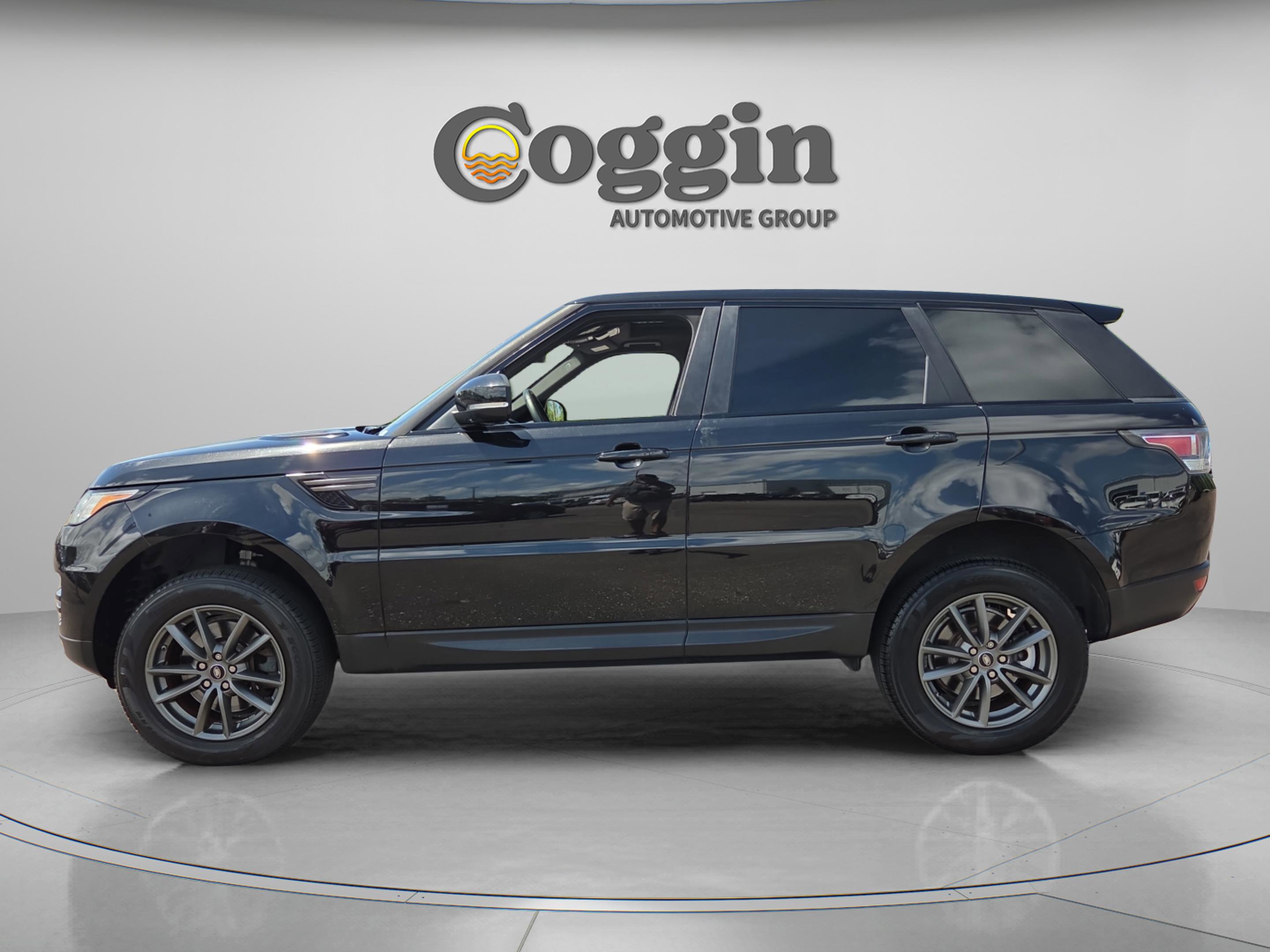 Used 2016 Land Rover Range Rover Sport SE AWD/4WD image 2