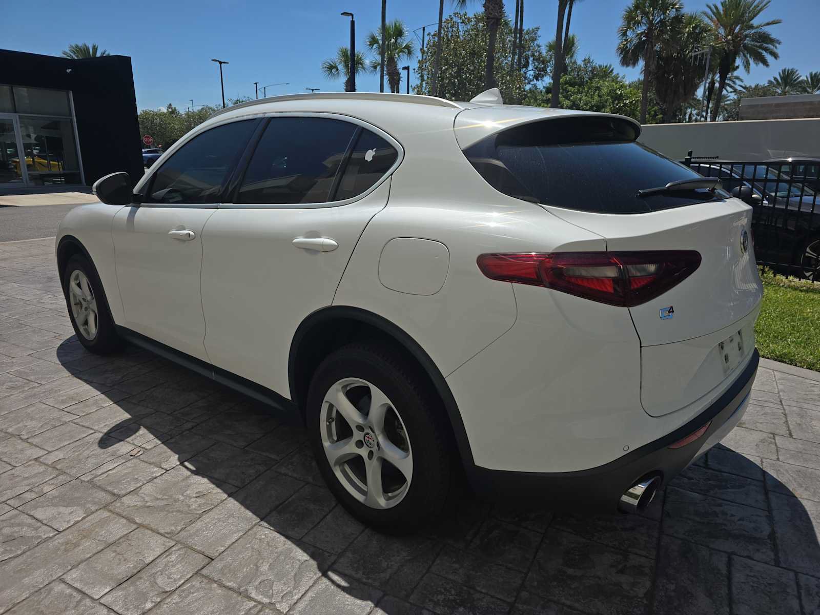 Used 2019 Alfa Romeo Stelvio AWD image 6