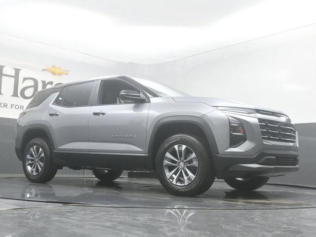 New 2026 Chevrolet Equinox LT w/ Safety and Technology Package FWD image 2