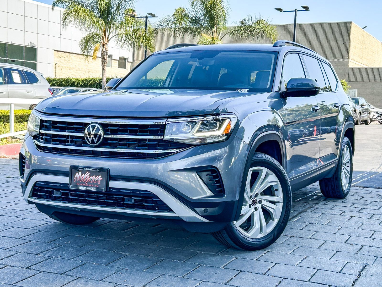 Used 2022 Volkswagen Atlas SE w/ Panoramic Sunroof Package