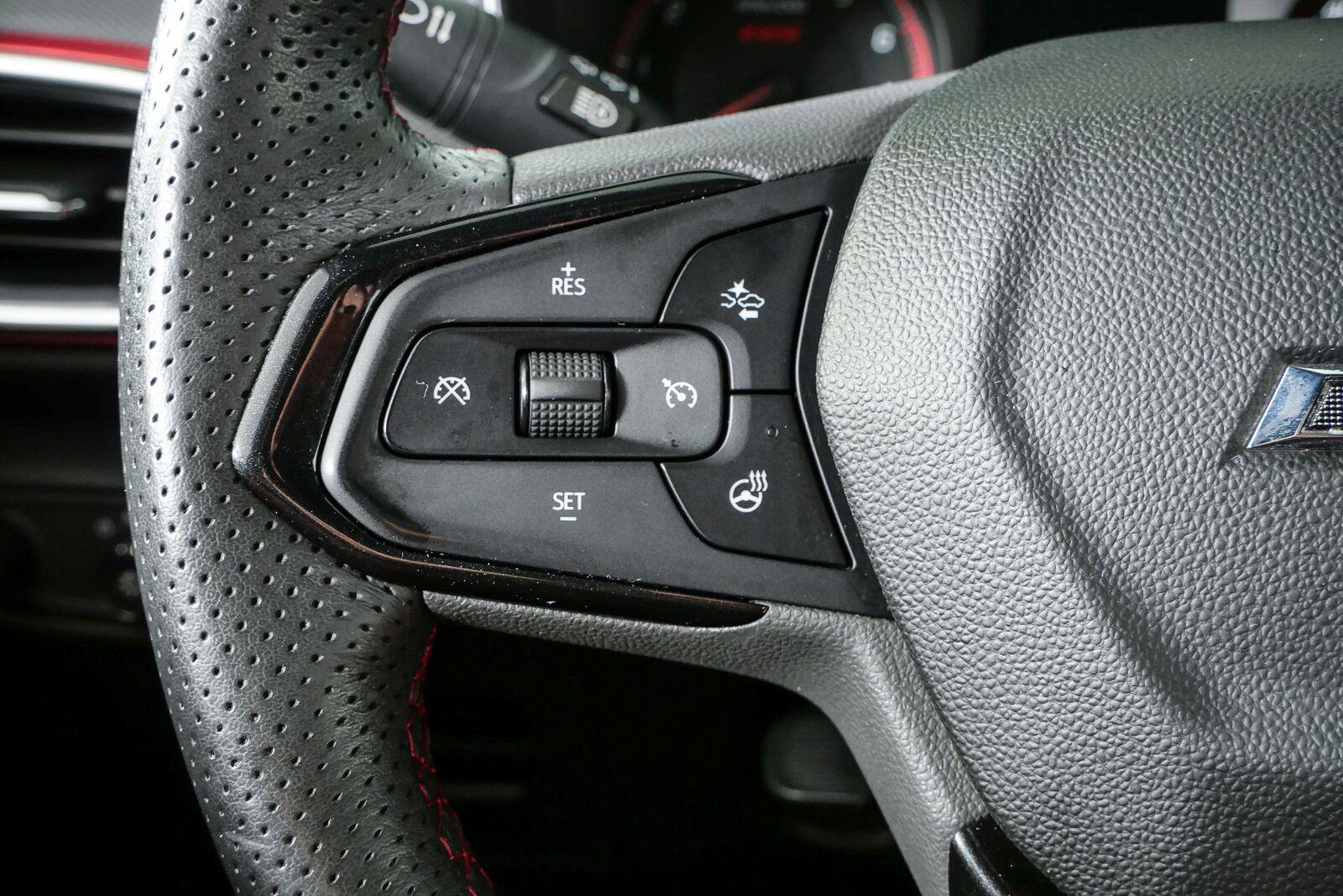 Used 2022 Chevrolet TrailBlazer RS FWD image 11
