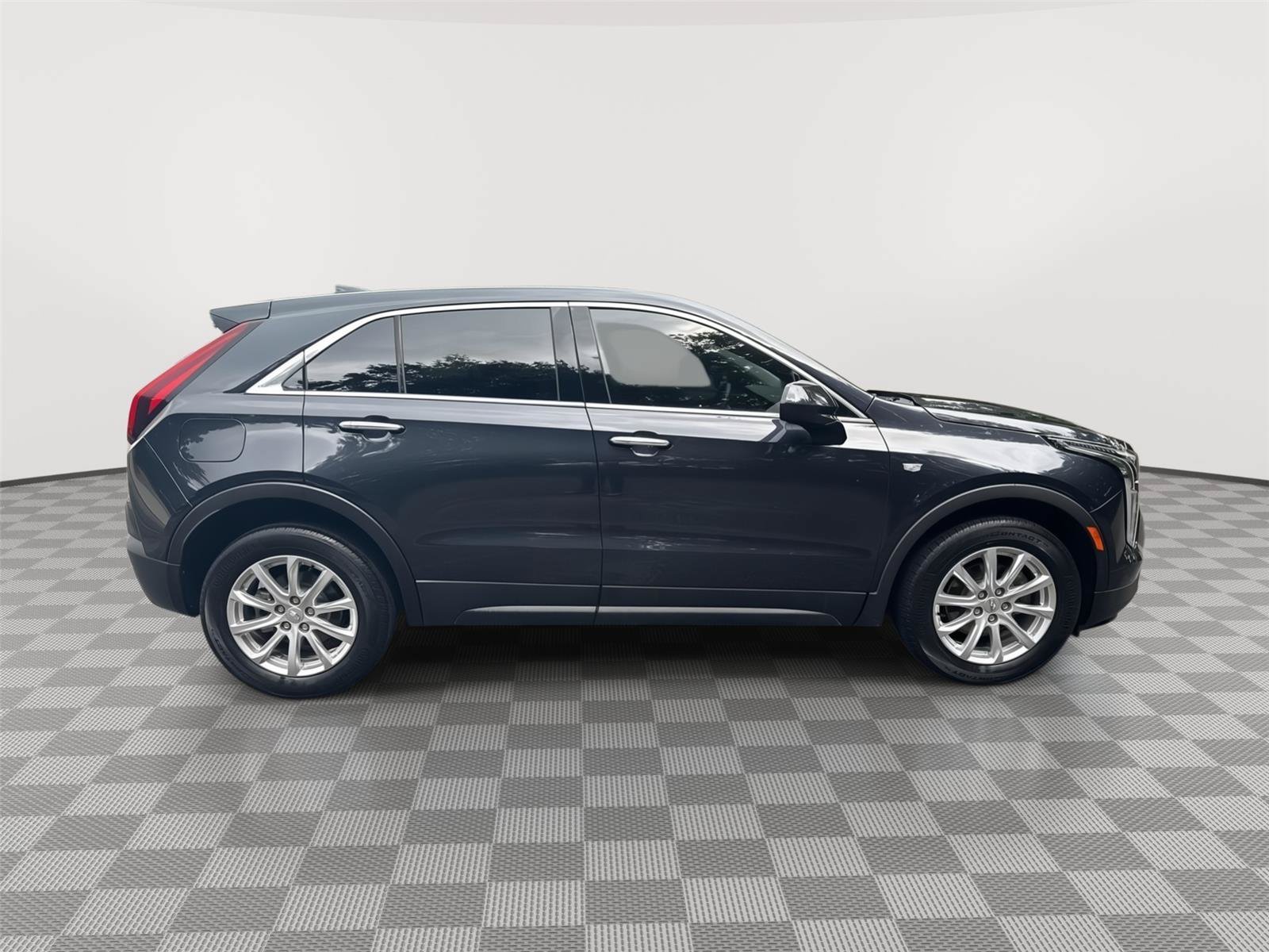 Used 2023 Cadillac XT4 Luxury FWD image 5