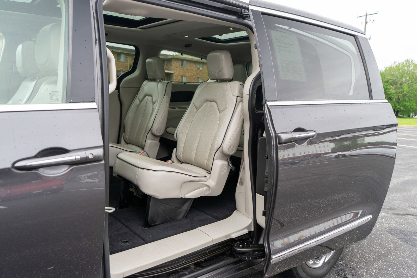 Used 2021 Chrysler Pacifica Limited w/ Premium & Safety Sphere Group AWD/4WD image 30