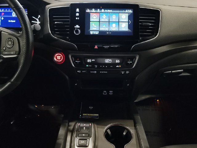 Used 2025 Honda Passport TrailSport image 30