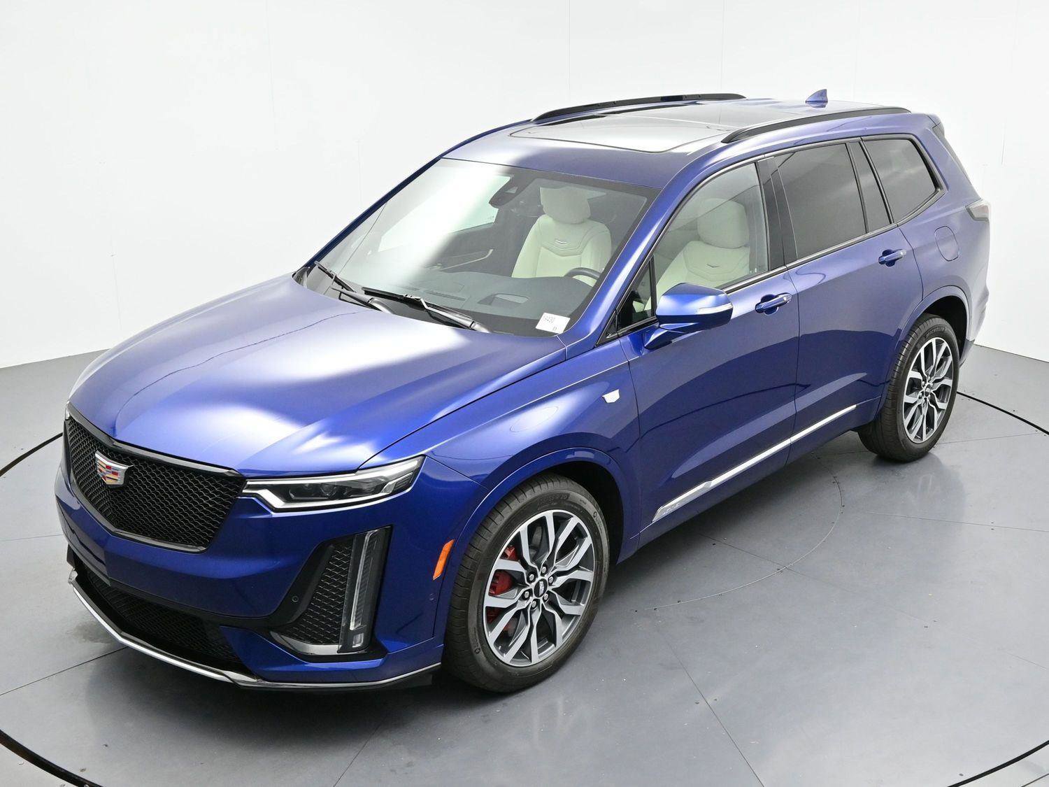 Certified 2024 Cadillac XT6 Sport w/ Technology Package AWD/4WD image 41