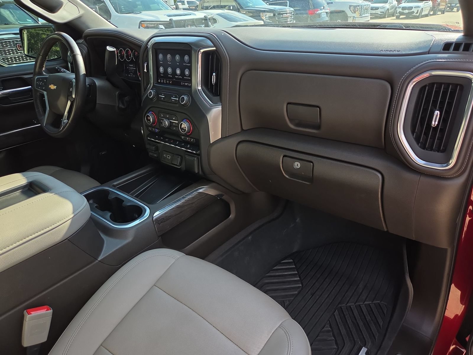 Used 2022 Chevrolet Silverado 1500 LTZ w/ LTZ Premium Package AWD/4WD image 30