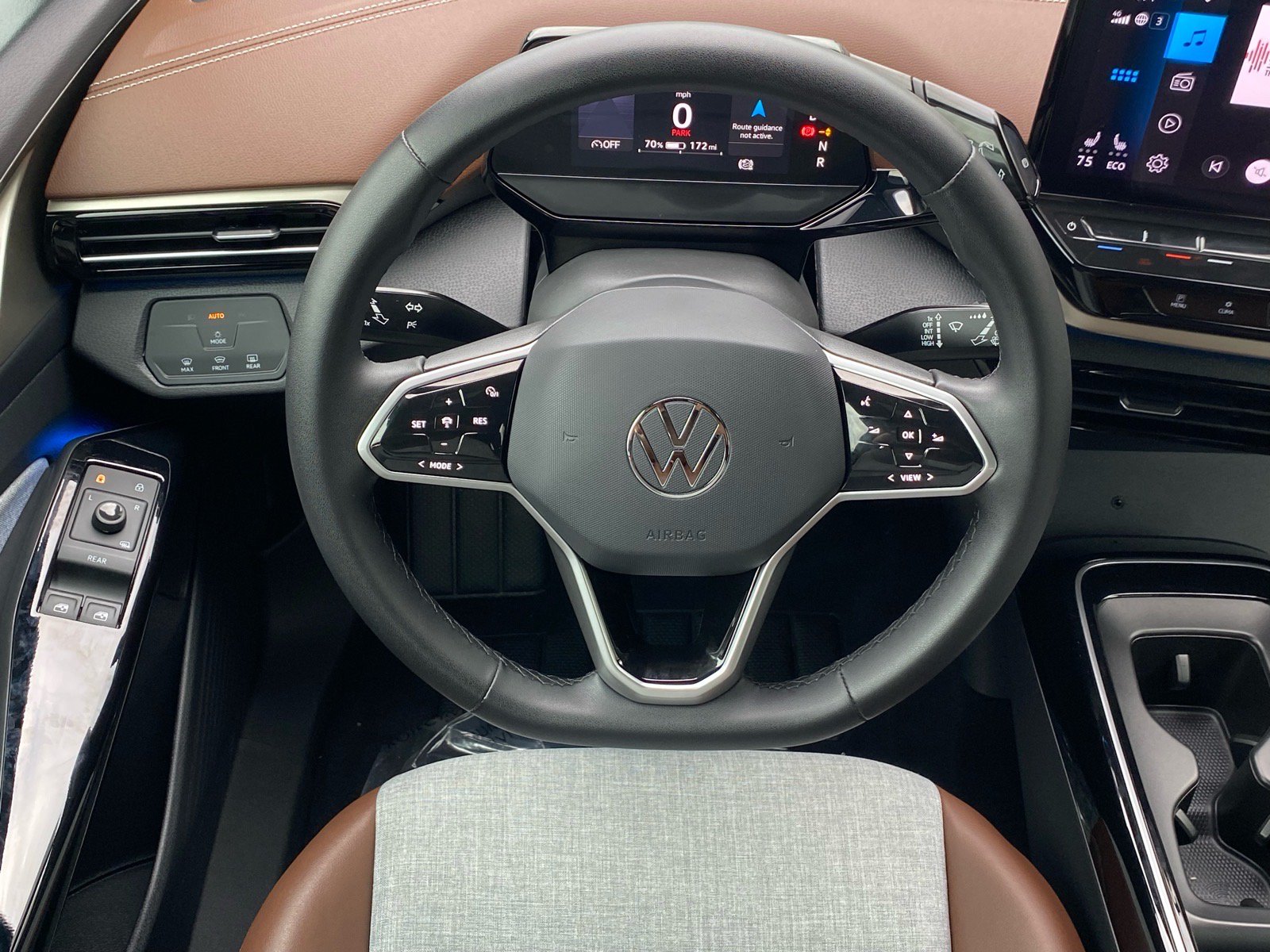 Used 2023 Volkswagen ID.4 Pro AWD/4WD image 7