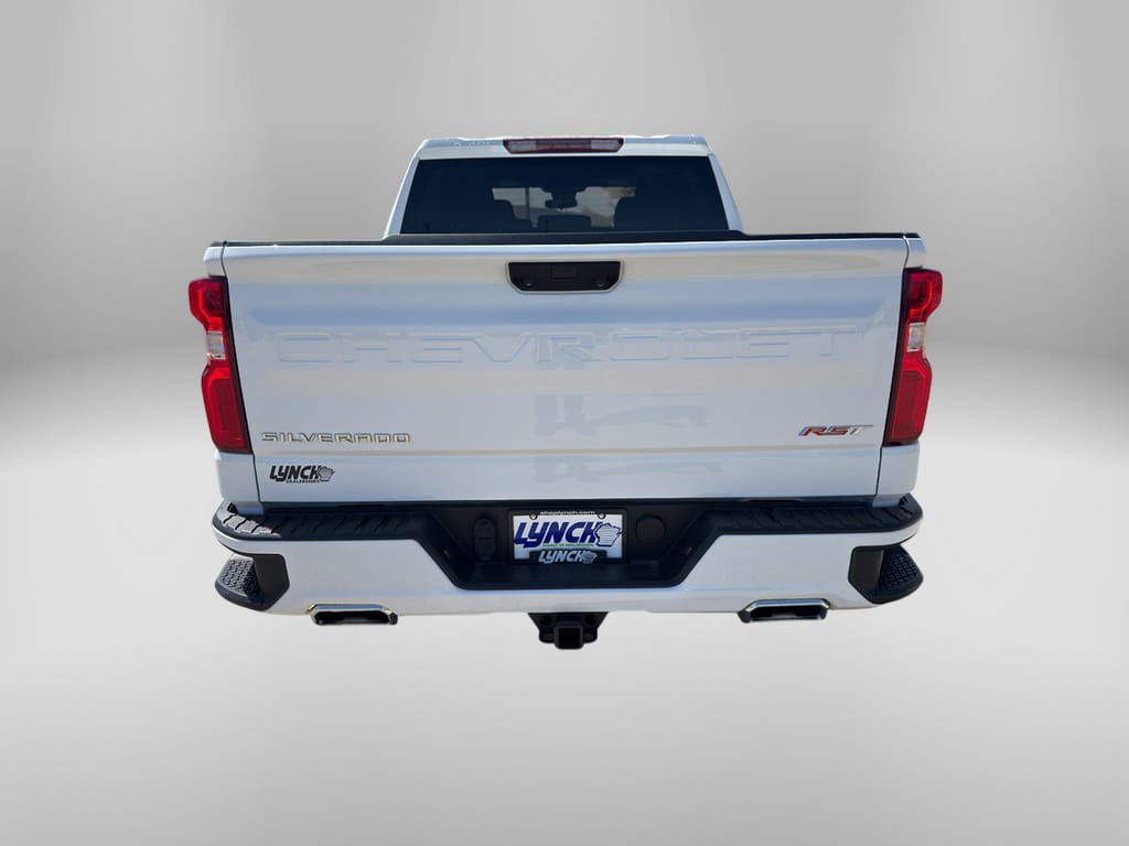 Used 2024 Chevrolet Silverado 1500 RST w/ Z71 Off-Road Package AWD/4WD image 4