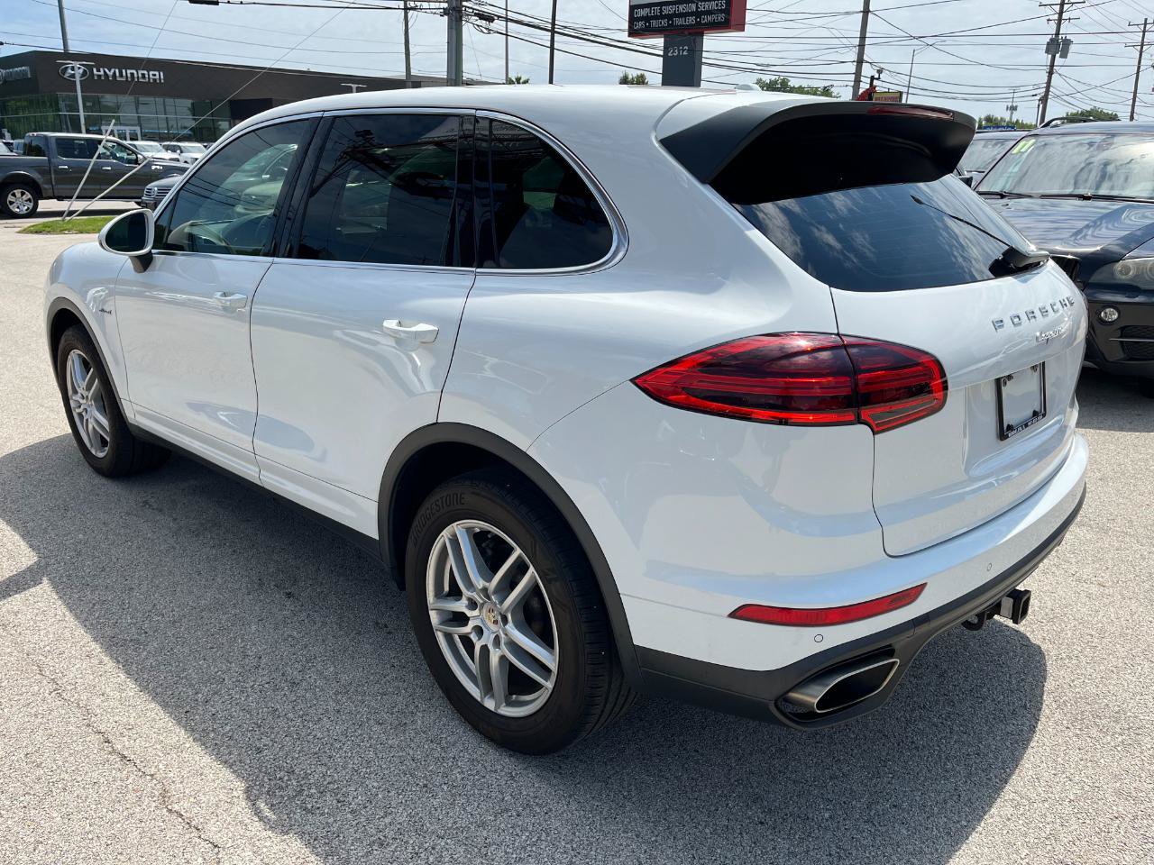 Used 2015 Porsche Cayenne Diesel AWD/4WD image 3