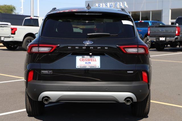 Used 2025 Ford Escape SE w/ PHEV Premium Package FWD image 6