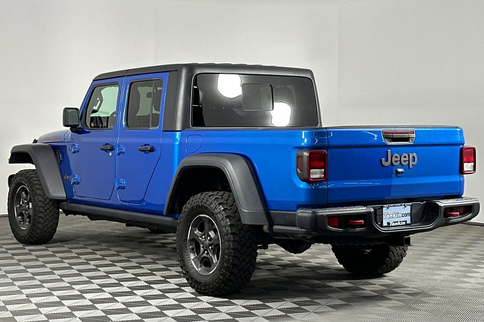 Used 2020 Jeep Gladiator Rubicon w/ Trailer Tow Package image 6