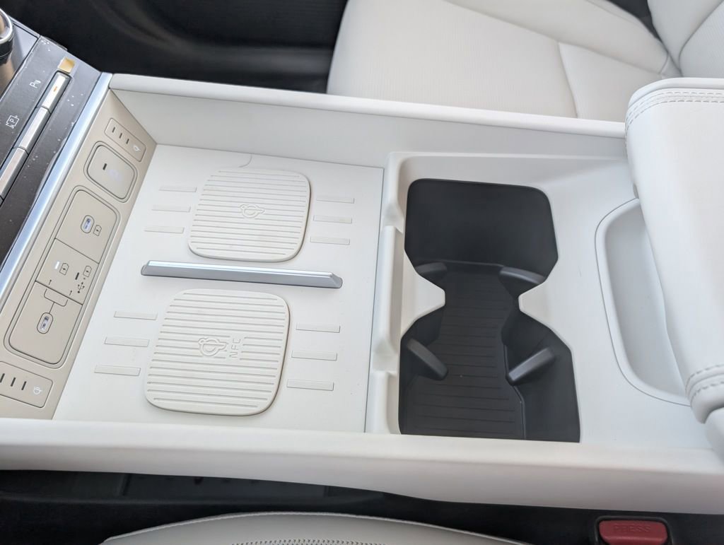 New 2025 Hyundai Santa Fe Calligraphy image 39