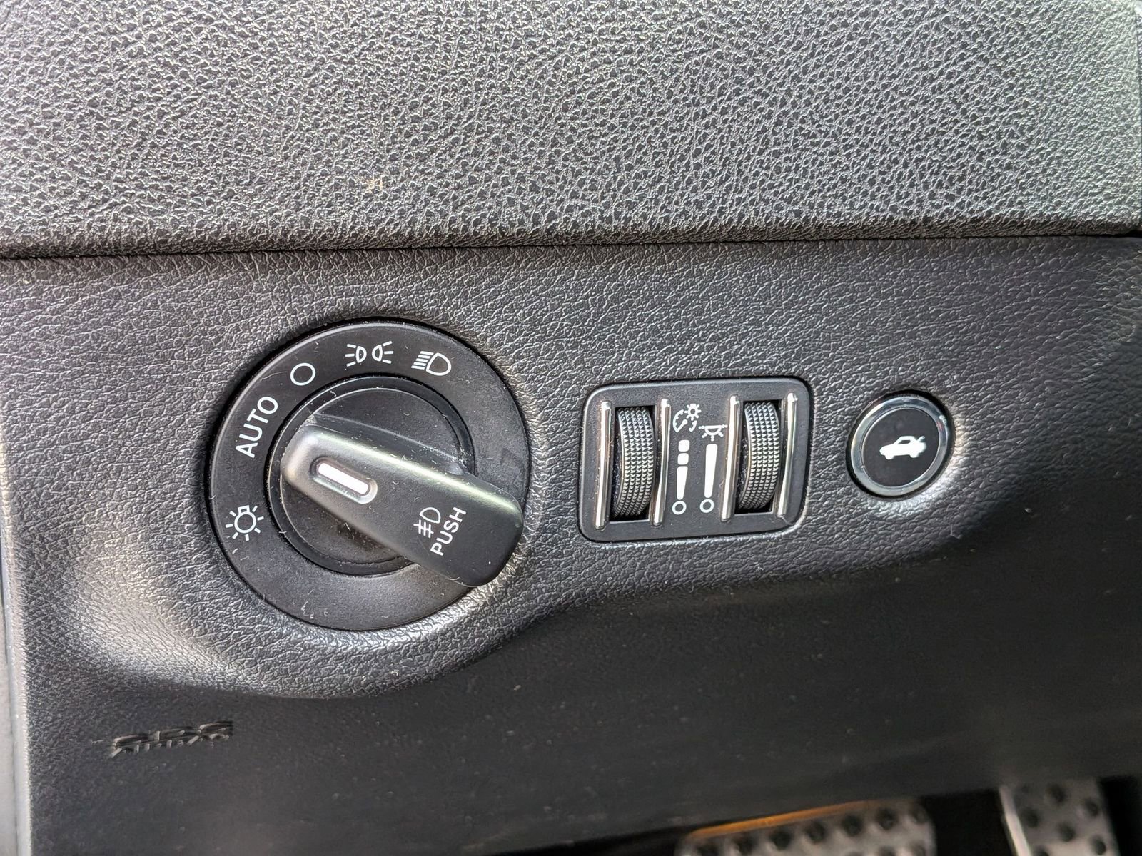 Used 2020 Dodge Charger R/T image 17