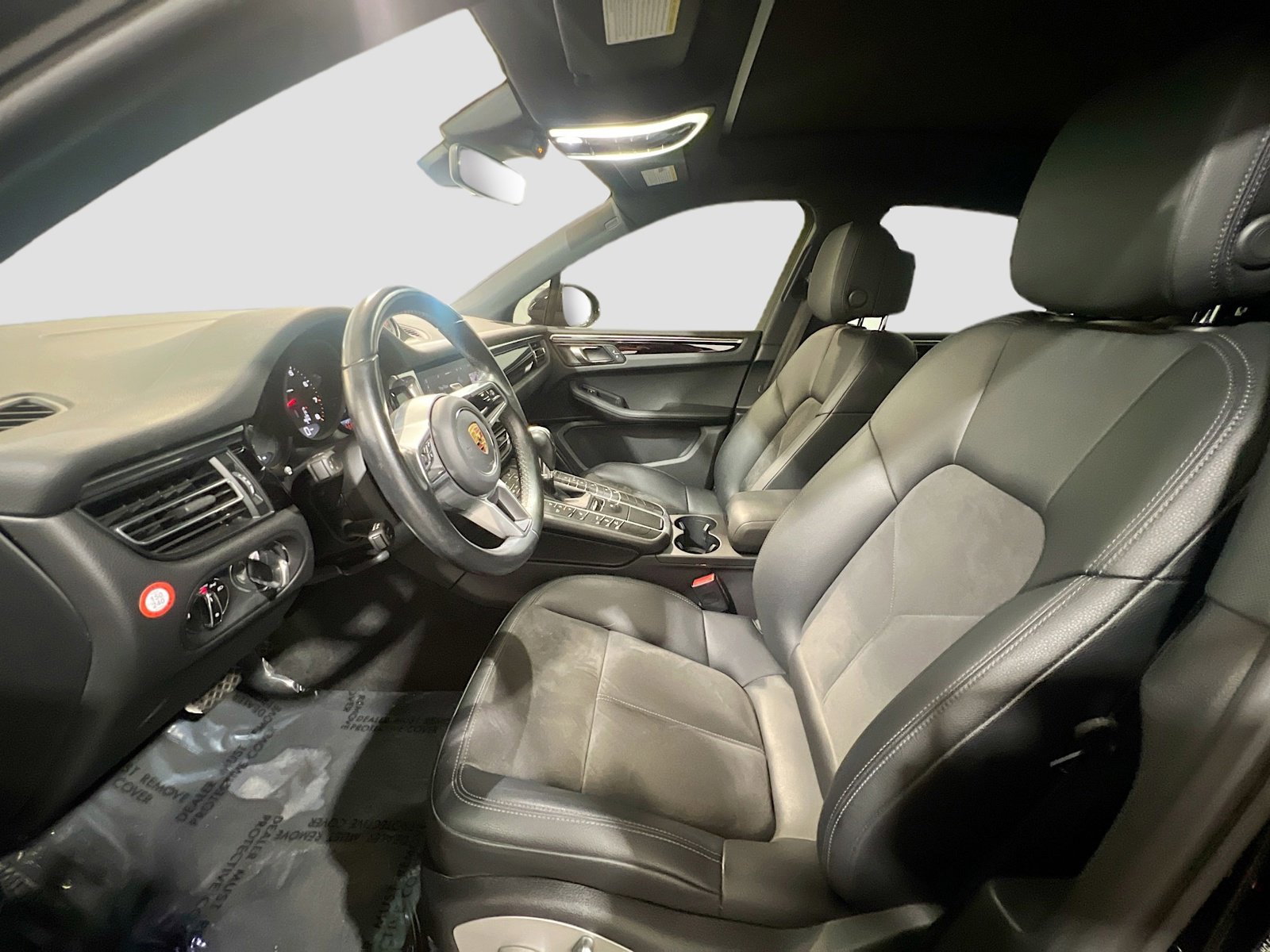 Used 2021 Porsche Macan image 15