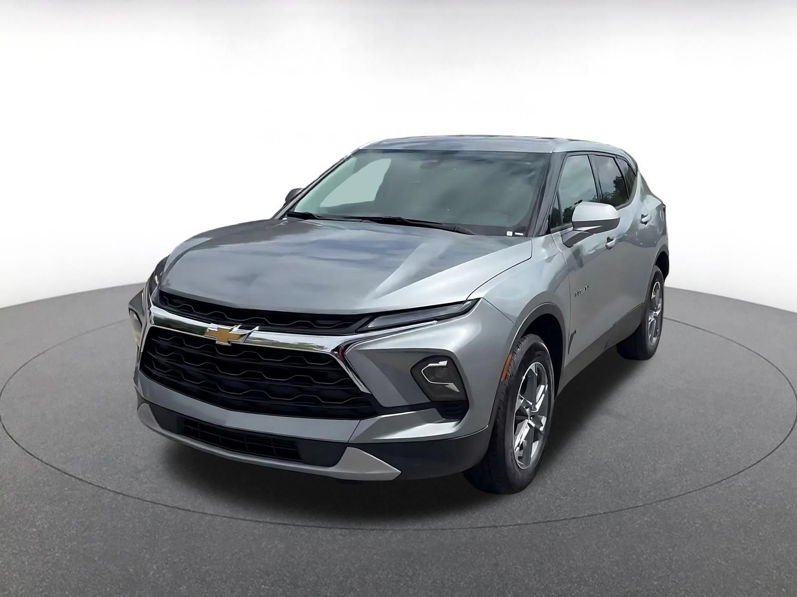 Used 2026 Chevrolet Blazer LT FWD image 4