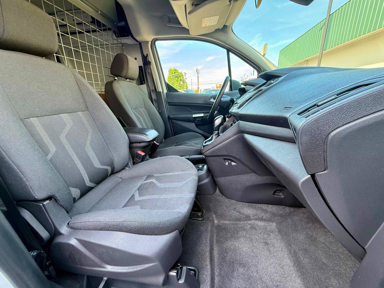 Used 2018 Ford Transit Connect XLT FWD image 27