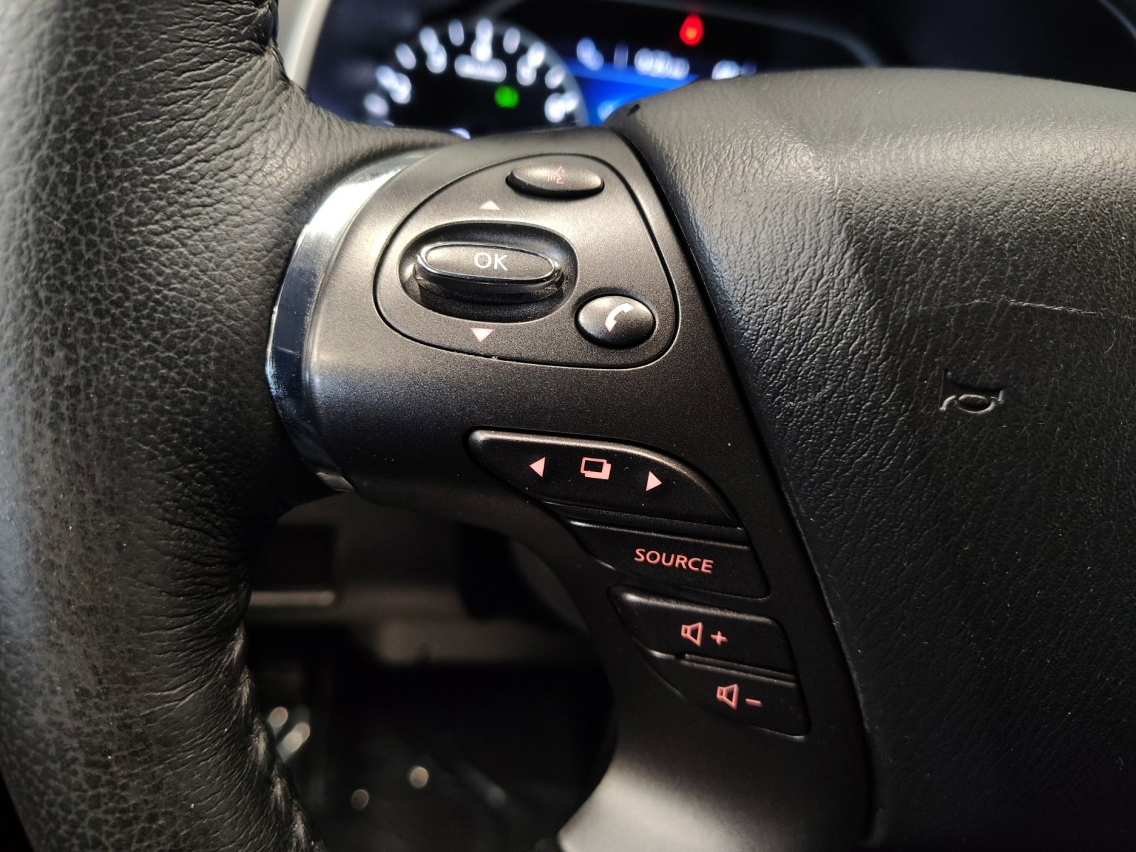 Used 2019 Nissan Murano SL FWD image 19