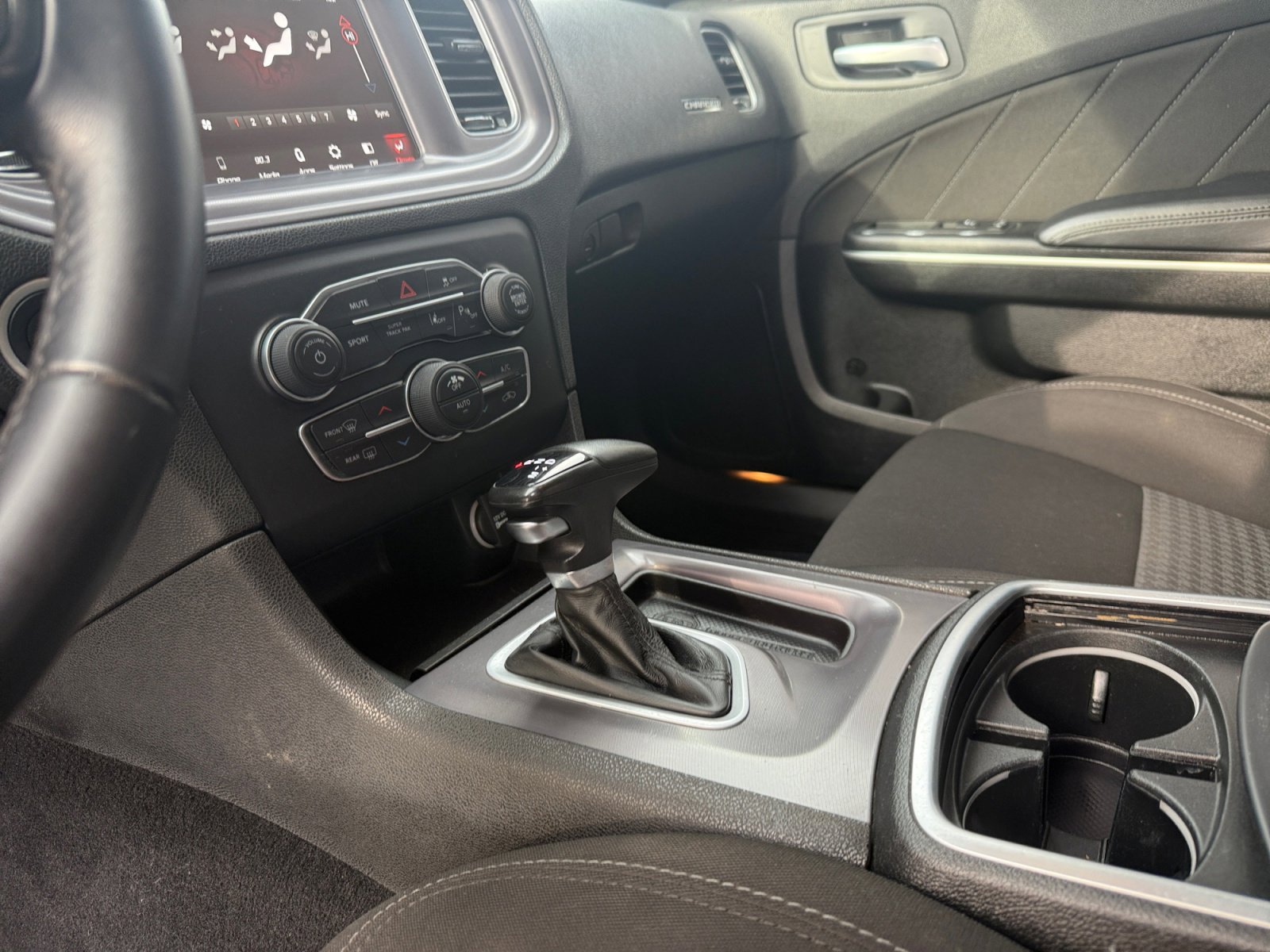 Used 2023 Dodge Charger GT w/ Technology Group image 13