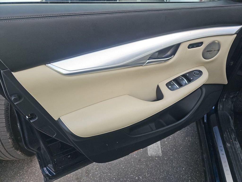 Used 2019 INFINITI QX50 Essential w/ Proactive Package image 10